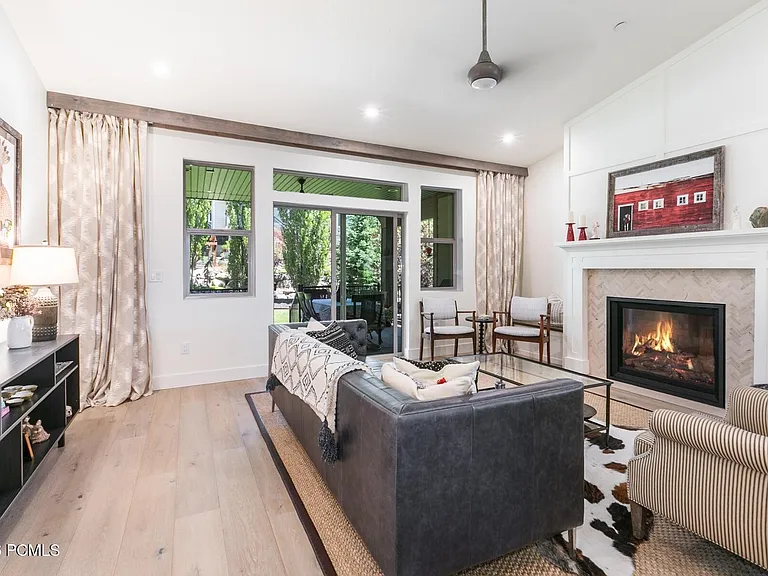 5310 N Lauralwood St — Photo 4