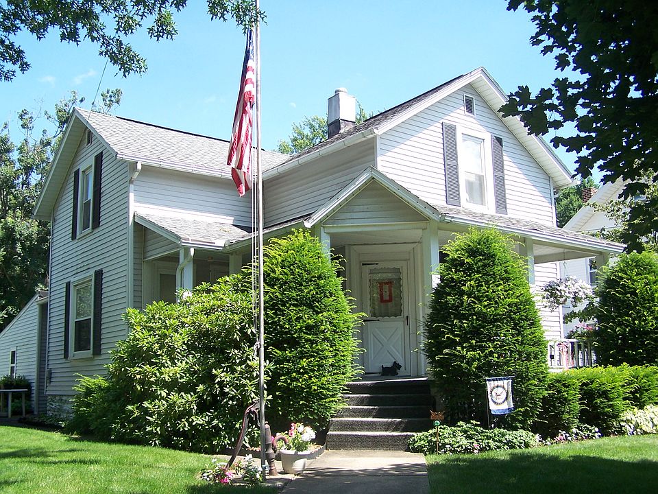 818 S Vine St, Orrville, OH 44667 Zillow