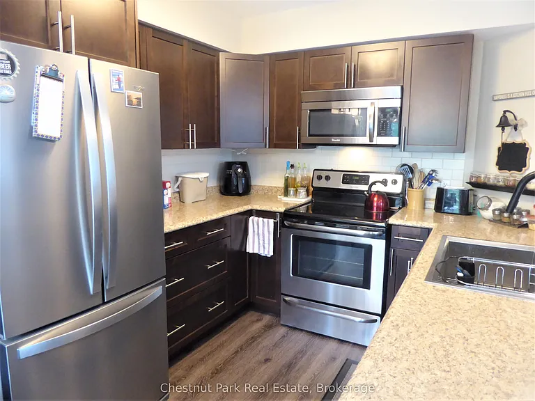 17 Valleymede Ct — Photo 11