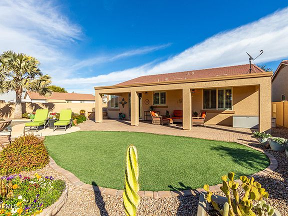 3rd image of 38282 N NAVARRO Drive