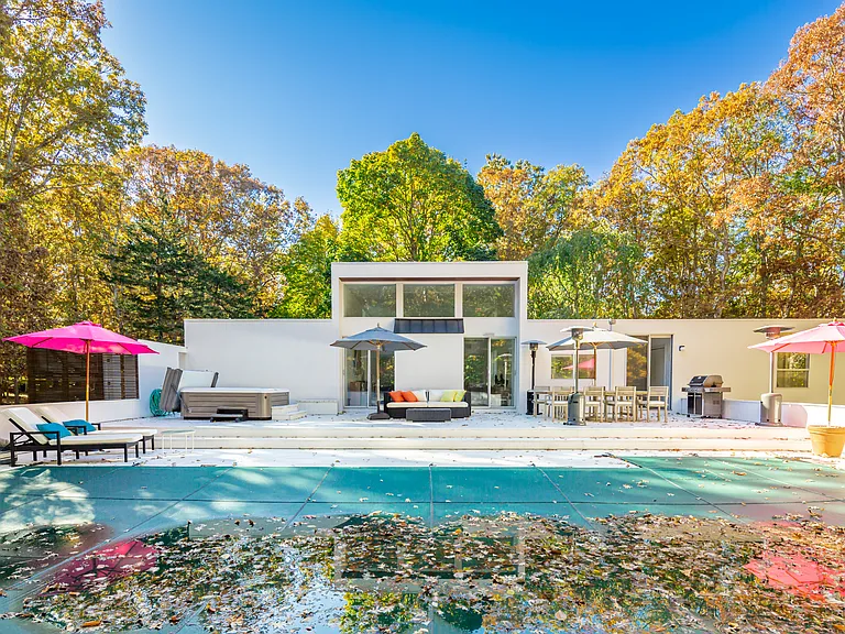 4 Bob White Ct — Photo 1