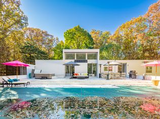 4 Bob White Ct, East Hampton, NY 11937