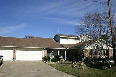 1st image of 26 S Cliffwood Cir