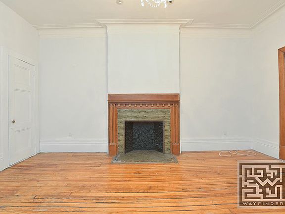 5th image of 307 W 71st St APT 6