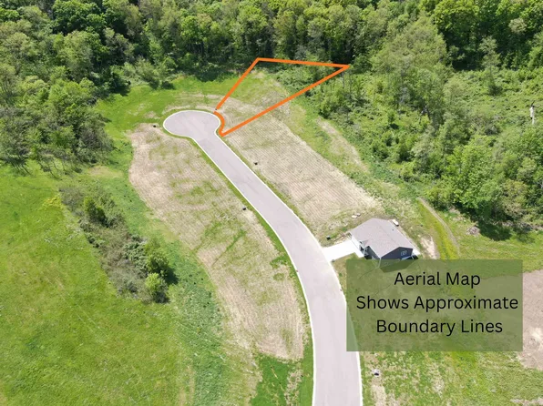 26 Woods Trl, Ontario, WI 54651