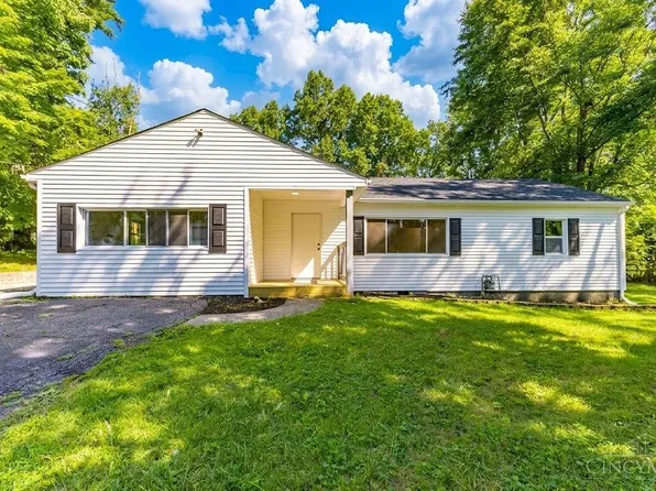 1073 Cedar Dr, Milford, OH 45150