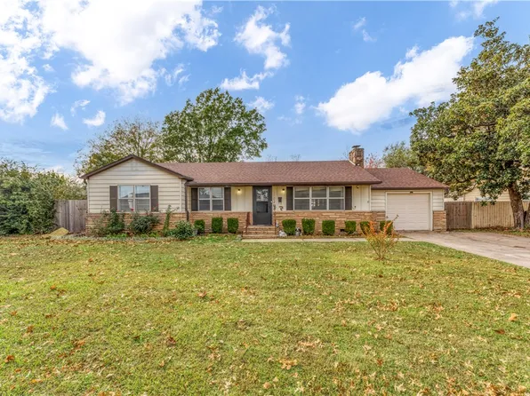 1102 Shipley St, Springdale, AR 72764