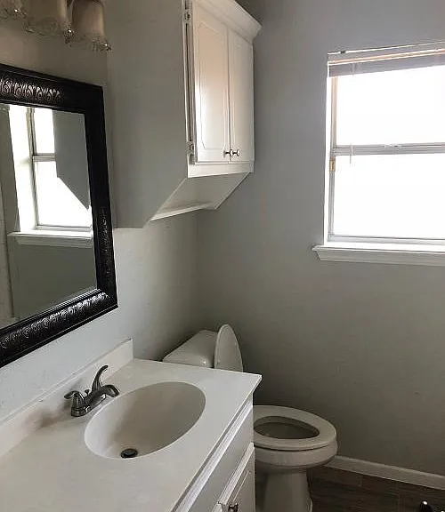 913 Chartrand Ct — Photo 10