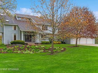 35 Colony Ct, Yorkville, IL 60560