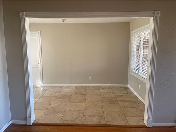 5th image of 4033 McDermed Dr