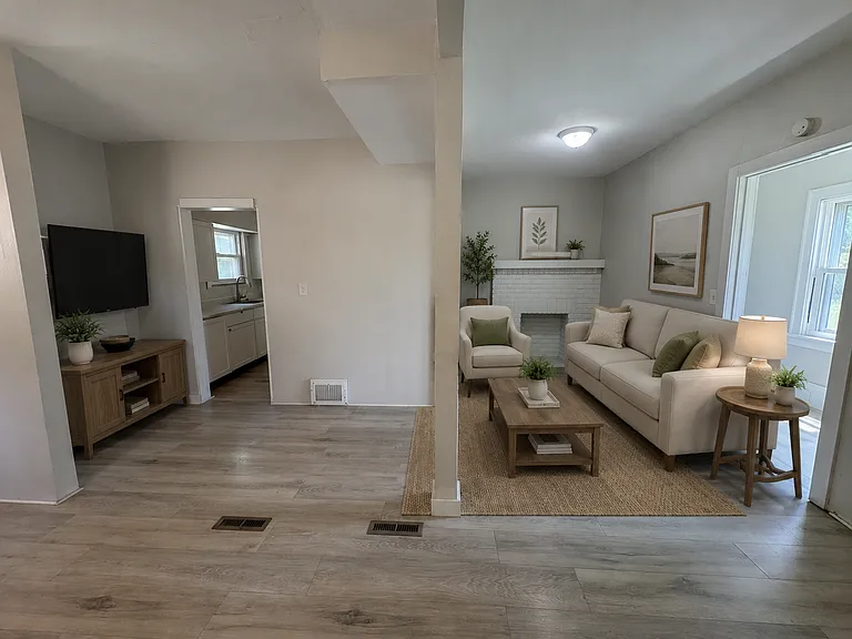 637 Storer Ave — Photo 4