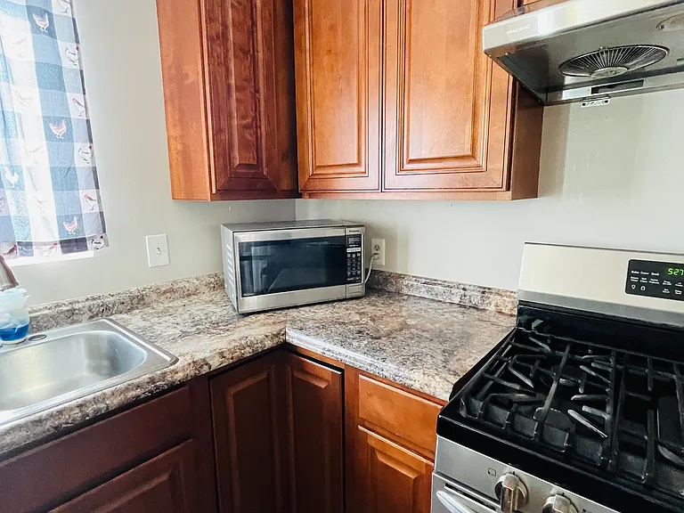215 E Connecticut Ave #215 — Photo 9