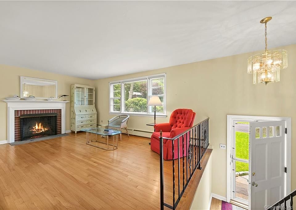 9 Cobblers Ct, Norwalk, CT 06851 MLS 170580777 Zillow