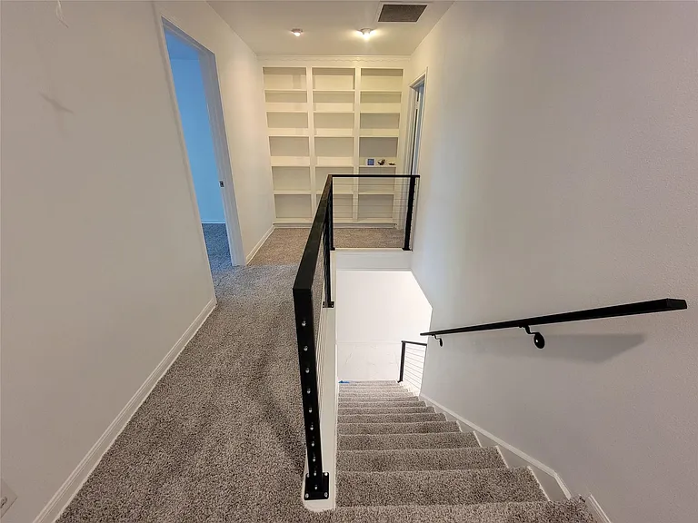 1808 Saxony Ln — Photo 10