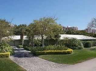 8 Gatehouse Rd, Sea Ranch Lakes, FL 33308