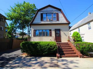 120 W 52nd St, Bayonne, NJ 07002