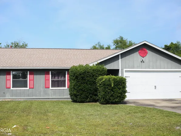 136 Cherry Point Dr, Saint Marys, GA 31558