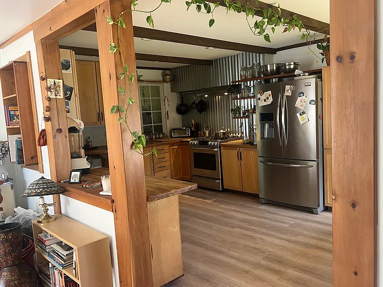 1133 Valley View Rd — Photo 10