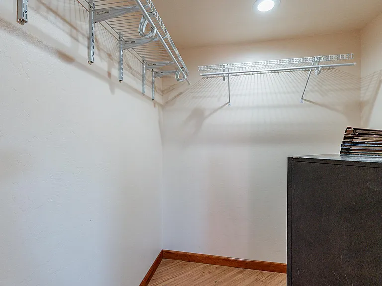 E Montecello Ct — Photo 40