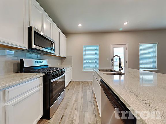 4th image of 11802 Copperstone Ave