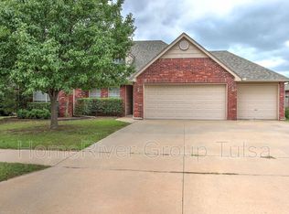 10006 N 101st Ave E, Owasso, OK 74055