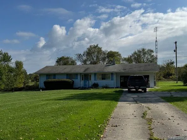 4059 S Henderson Rd, Davison, MI 48423