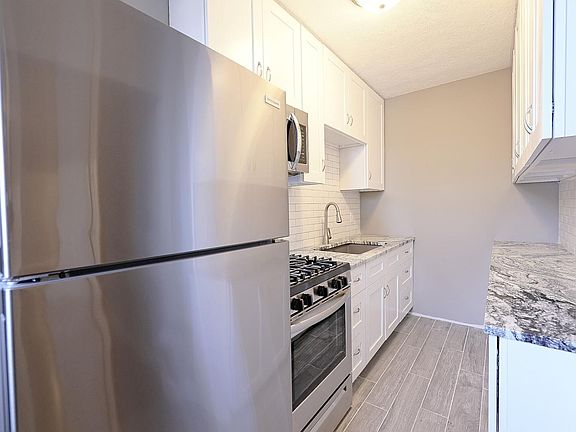 3rd image of 1234 K St #1X1R