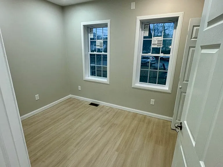 157 Pearl St #1 — Photo 5