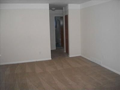 4th image of 32226 Merritt Dr