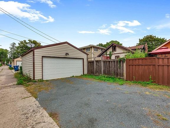 3rd image of 4736 Portland Ave