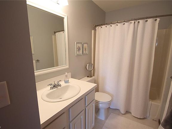 4th image of 9251 Wyant Dr