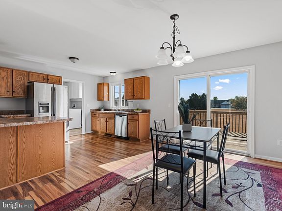 5th image of 565 Jefferson Woods Dr