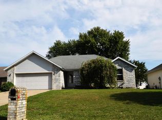 109 Pine Hill Ct, Nixa, MO 65714
