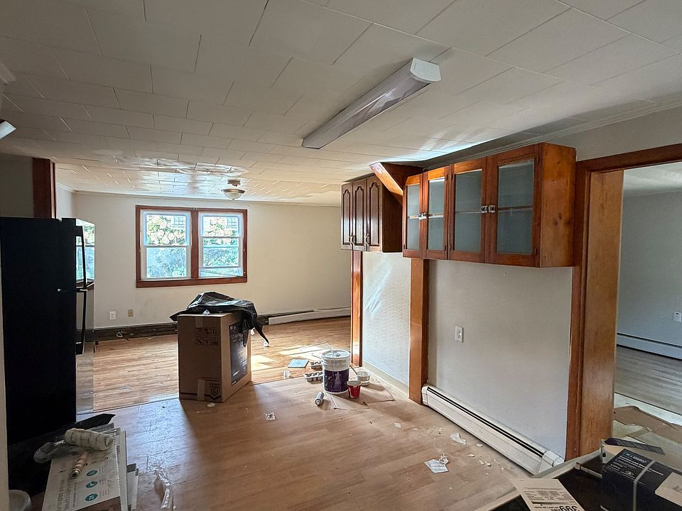 2nd image of 804 Main St #C