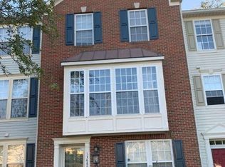 13689 Saint Johns Wood Pl, Herndon, VA