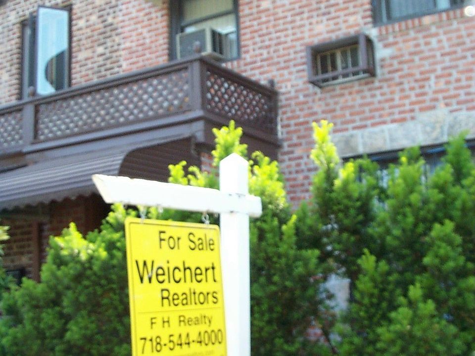 Lovely Townhome