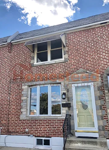 288 N Oak Ave Photo 1