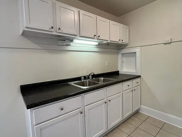 1756 Grand Ave — Photo 17