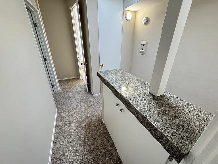 11500 Rochester Ave #11500 — Photo 33