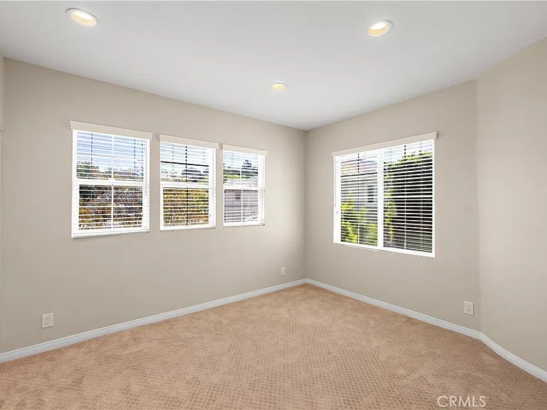 5 Jackson Ct — Photo 16