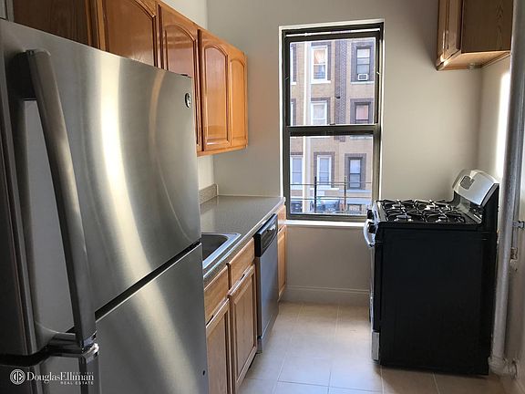 4th image of 4808 47th St APT 5E