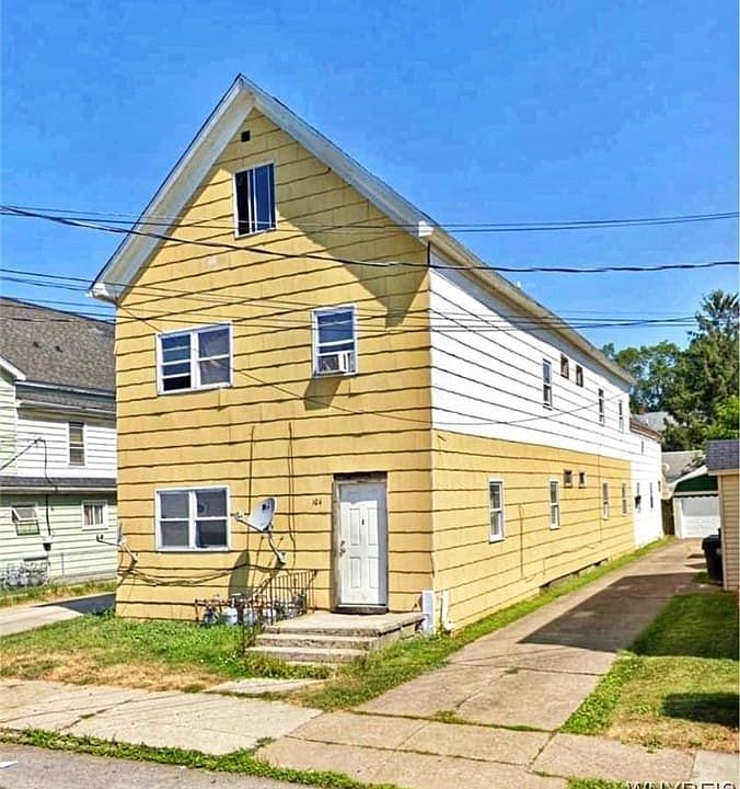 1st image of 104 Warsaw St