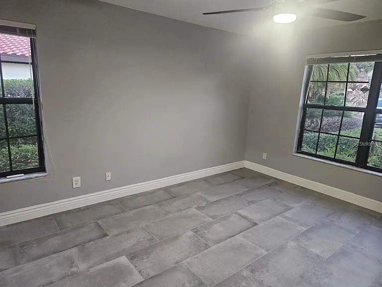 123 Coventry Ln — Photo 12
