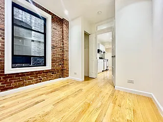 Rented by HOLTON REAL ESTATE INC.