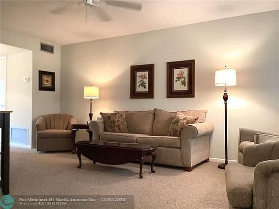5th image of 30 Vista Gardens Trl