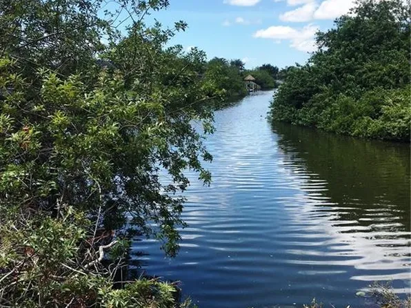 508 SE 23rd Pl, Cape Coral, FL 33990