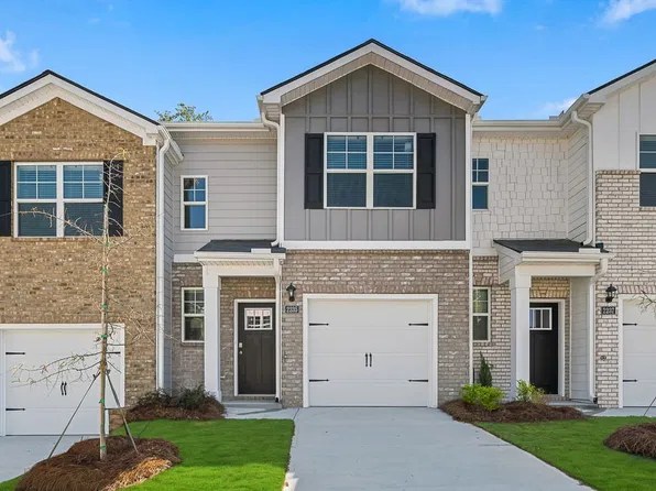 2235 Windward Dr, Stone Mountain, GA 30088
