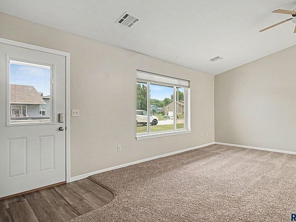 4th image of 405 S Frank Ave #3