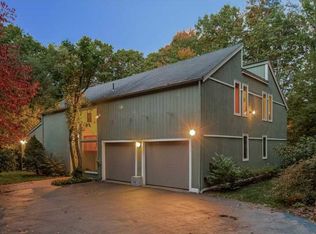 235 Gilbert Stuart Dr, Warwick, RI 02818