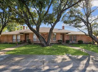 9702 Summerhill Ln, Dallas, TX 75238